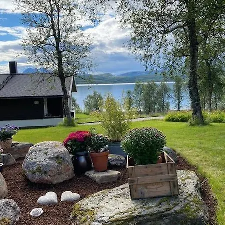 Great House With Amazing Location!!sea & Mountain View! Kvaloya
